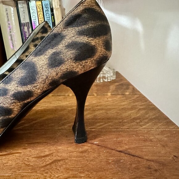 MOSCHINO Leopard print heels - sz 39 - Picture 2 of 6